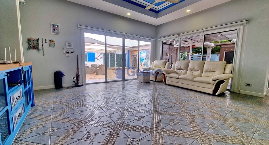 For sale 5 bedrooms house in Huay Yai, Pattaya