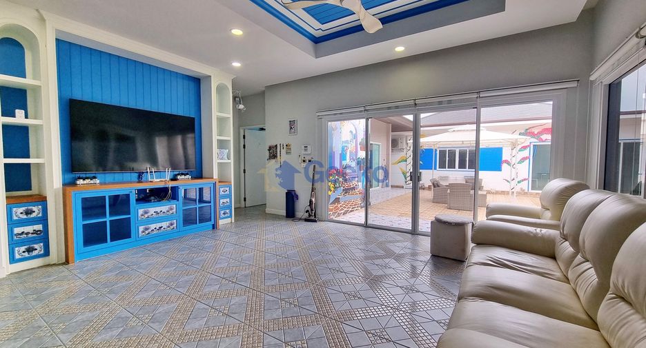 For sale 5 bedrooms house in Huay Yai, Pattaya