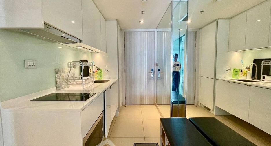 For rent 1 bed condo in Pratumnak, Pattaya