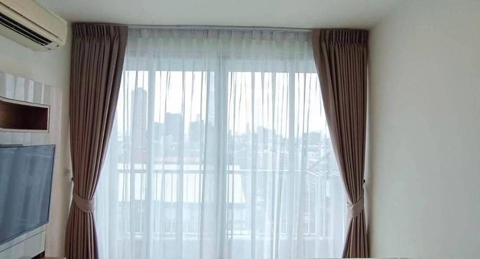 Condo en alquiler de 1 habitaciones en Phra Khanong, Bangkok