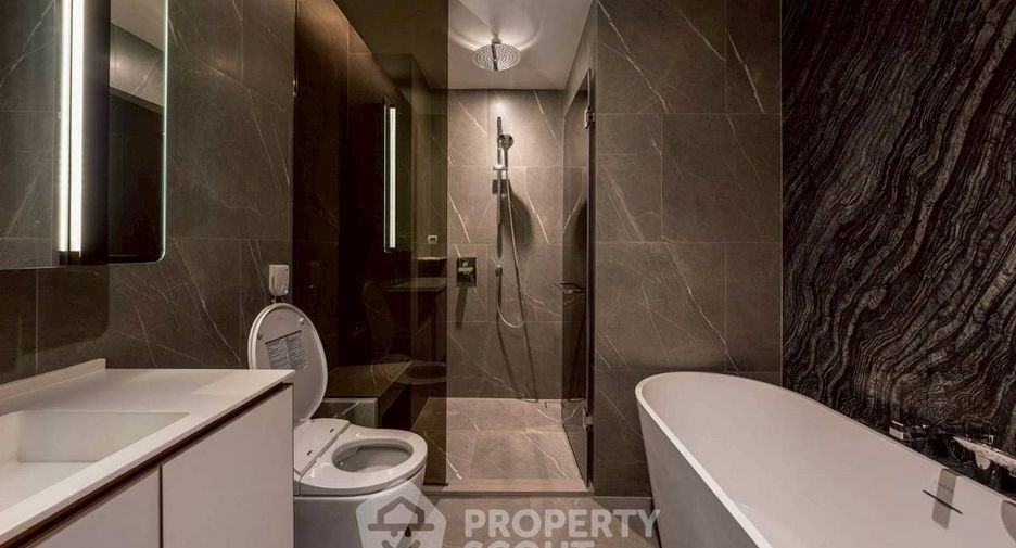 For rent 2 bedrooms condo in Watthana, Bangkok