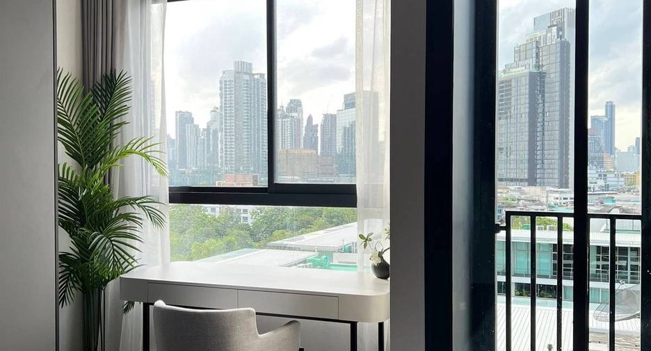 For rent 1 bed condo in Khlong Toei, Bangkok