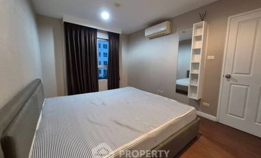 À louer 2 chambres condo à Huai Khwang, Bangkok
