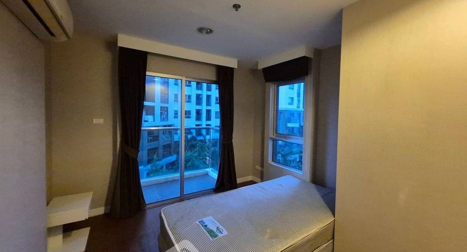 À louer 2 chambres condo à Huai Khwang, Bangkok