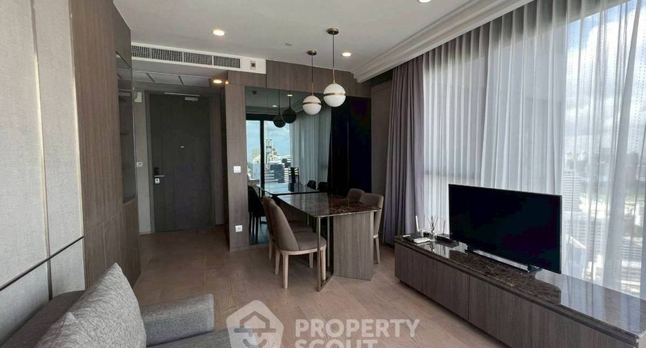 For rent 2 bedrooms condo in Bang Rak, Bangkok