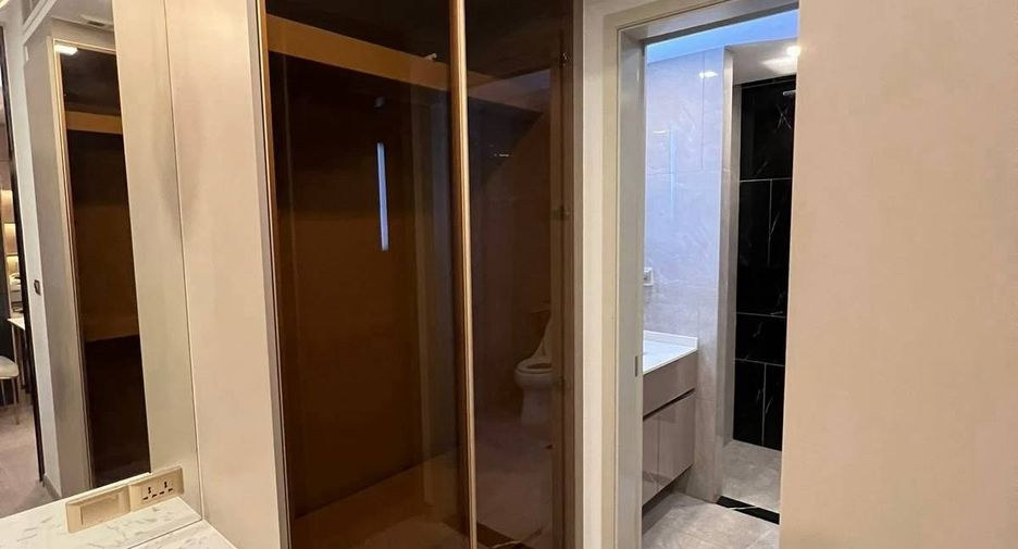 For rent 1 bed condo in Huai Khwang, Bangkok