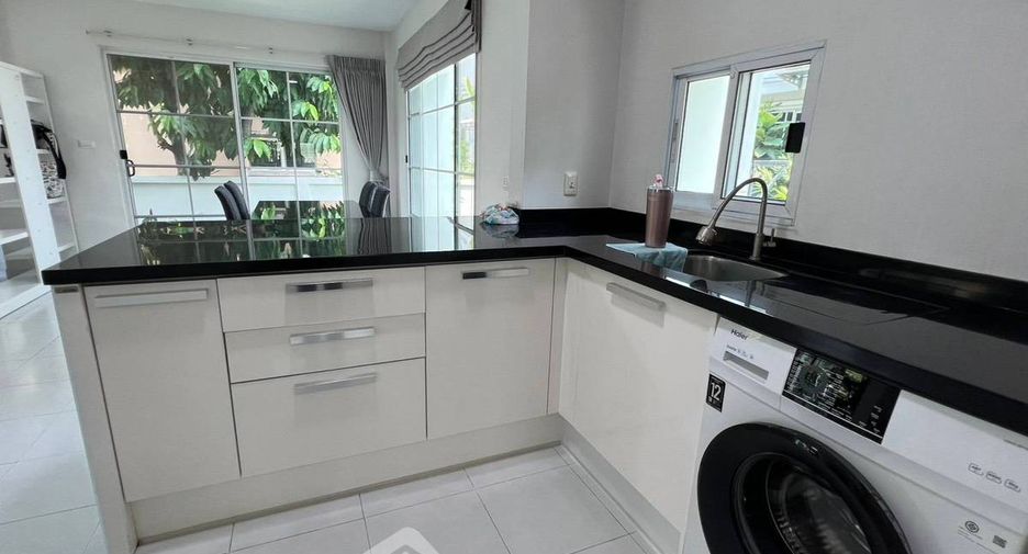 For rent 3 bedrooms house in Prawet, Bangkok