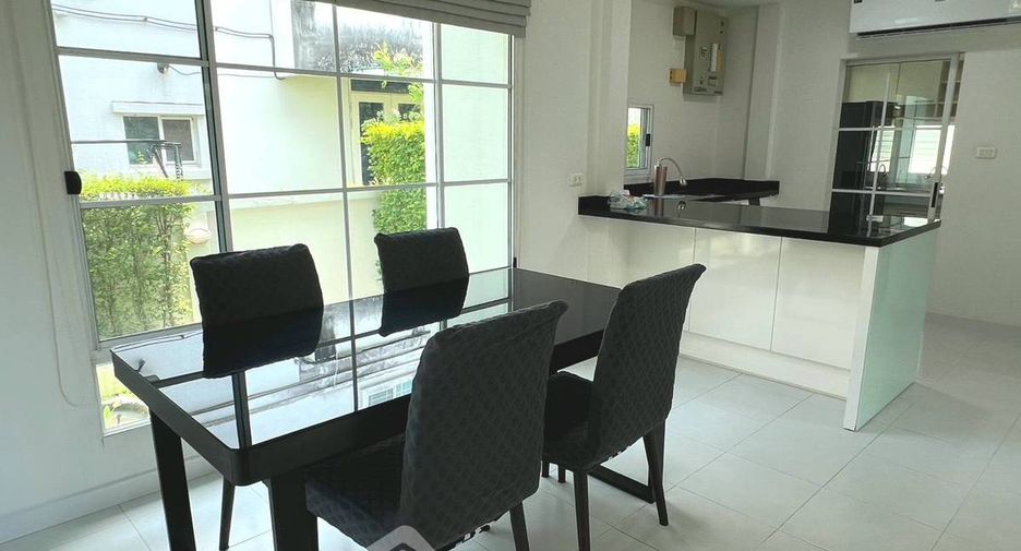 For rent 3 bedrooms house in Prawet, Bangkok