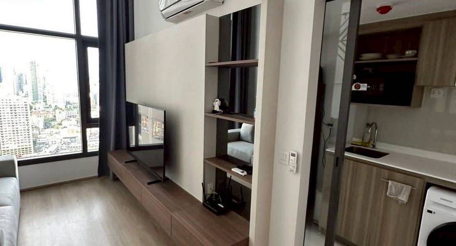 Condo en alquiler de 1 habitaciones en Khlong Toei, Bangkok