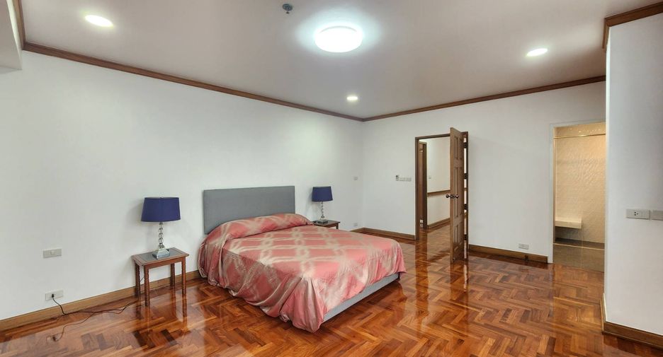 Wohnung zur Miete mit 3 Zimmer in Khlong Toei, Bangkok