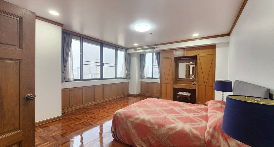 Wohnung zur Miete mit 3 Zimmer in Khlong Toei, Bangkok