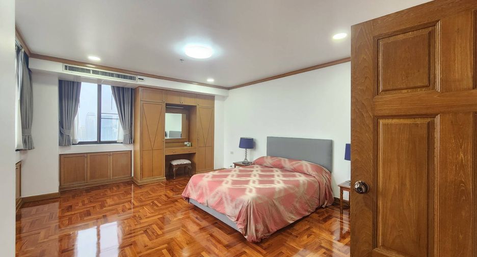 Wohnung zur Miete mit 3 Zimmer in Khlong Toei, Bangkok