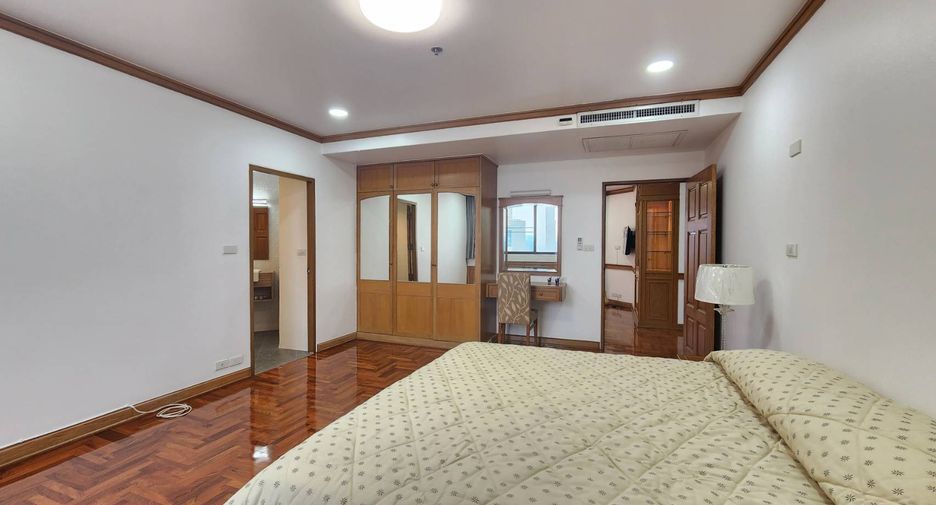 Wohnung zur Miete mit 3 Zimmer in Khlong Toei, Bangkok