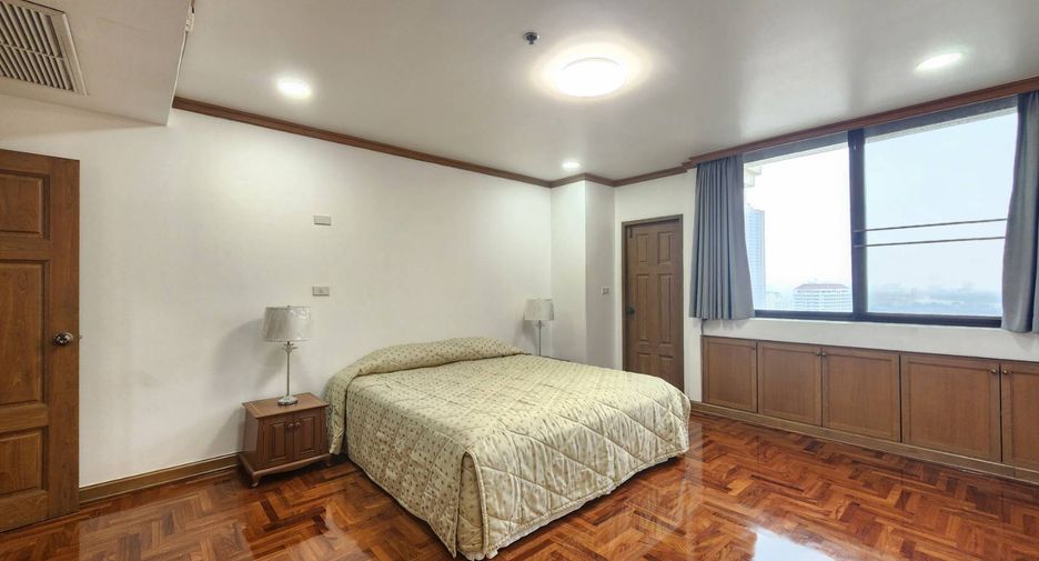 Wohnung zur Miete mit 3 Zimmer in Khlong Toei, Bangkok
