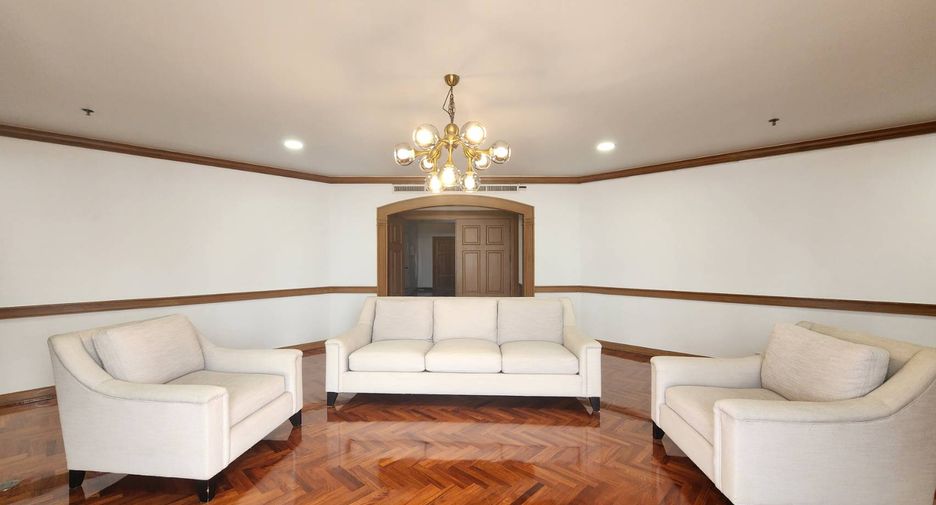 Wohnung zur Miete mit 3 Zimmer in Khlong Toei, Bangkok