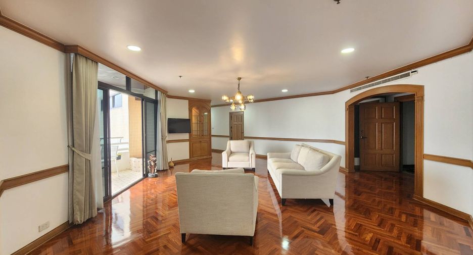 Wohnung zur Miete mit 3 Zimmer in Khlong Toei, Bangkok