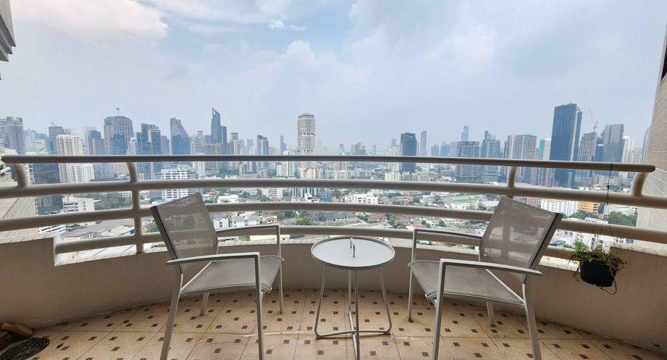 Wohnung zur Miete mit 3 Zimmer in Khlong Toei, Bangkok