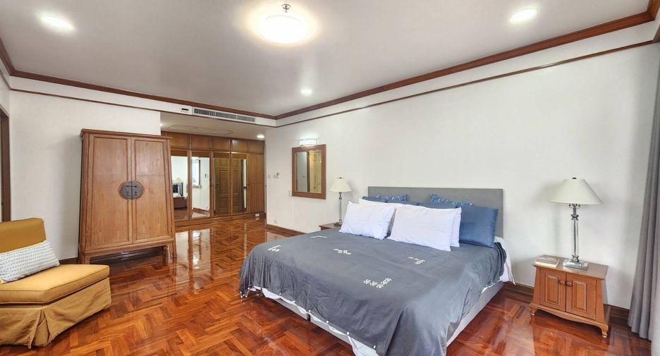 Wohnung zur Miete mit 3 Zimmer in Khlong Toei, Bangkok