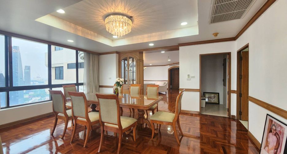 Wohnung zur Miete mit 3 Zimmer in Khlong Toei, Bangkok