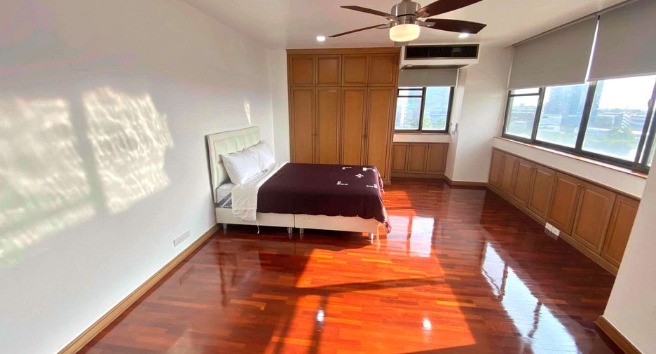 Wohnung zur Miete mit 3 Zimmer in Khlong Toei, Bangkok