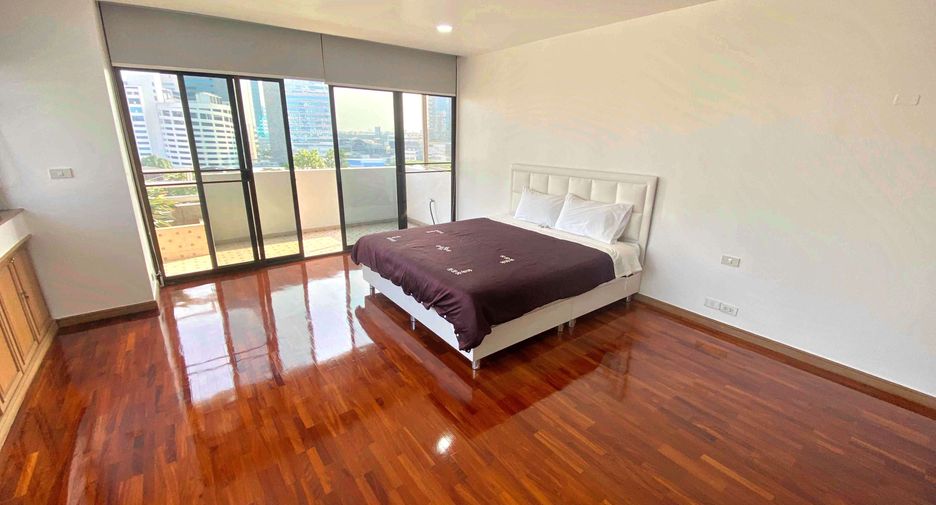 Wohnung zur Miete mit 3 Zimmer in Khlong Toei, Bangkok