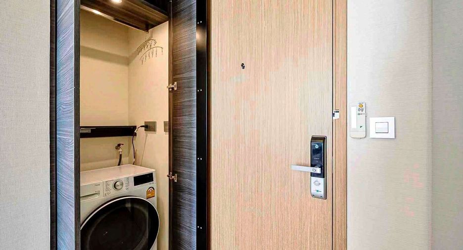 For rent 1 bed condo in Watthana, Bangkok