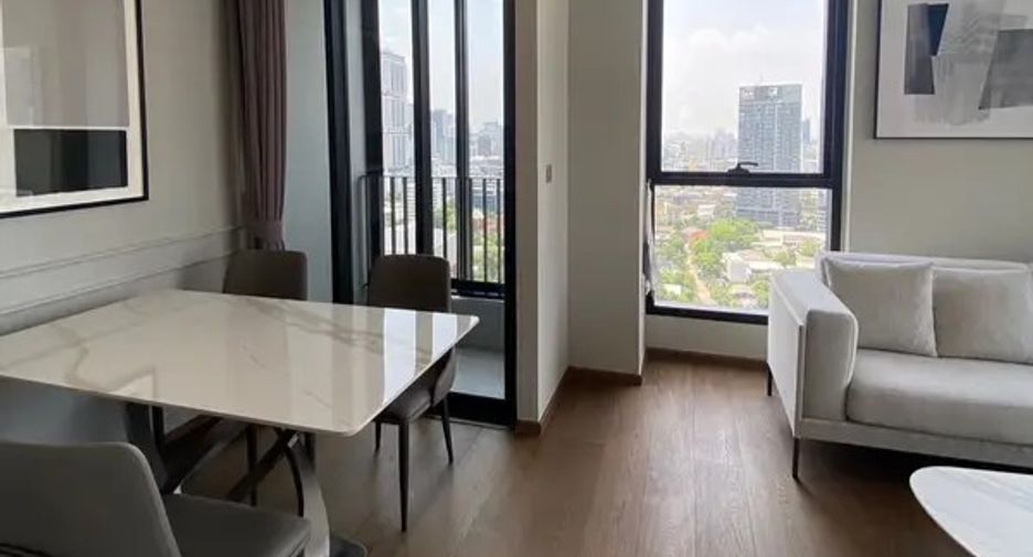 For rent 2 bedrooms condo in Khlong Toei, Bangkok