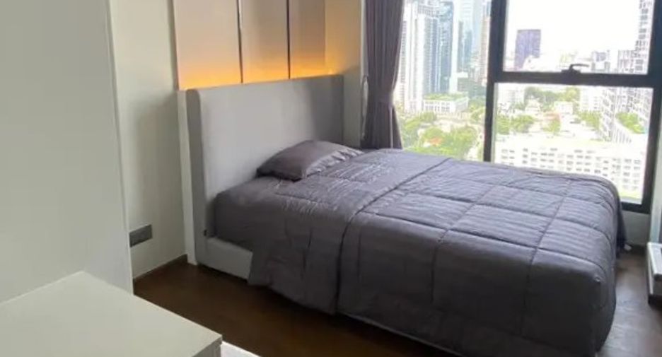 For rent 2 bedrooms condo in Khlong Toei, Bangkok