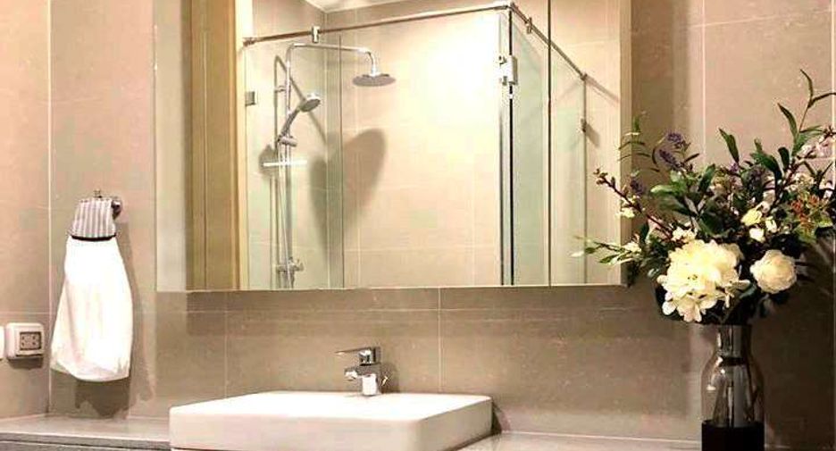 For rent 1 bed condo in Pathum Wan, Bangkok