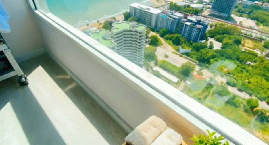 For sale 3 bedrooms condo in Jomtien, Pattaya