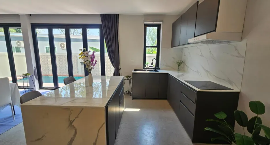 Villa en venta de 4 habitaciones en Huay Yai, Pattaya
