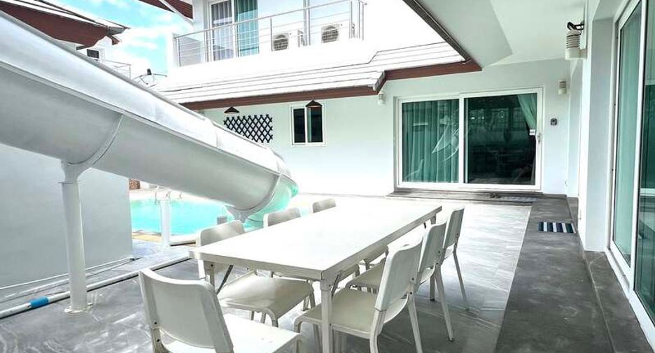 For sale 3 bedrooms villa in Bang Lamung, Chonburi