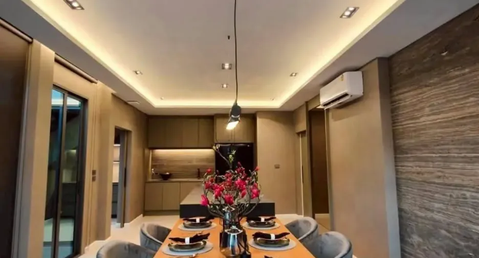 For sale and for rent 4 bedrooms house in San Kamphaeng, Chiang Mai