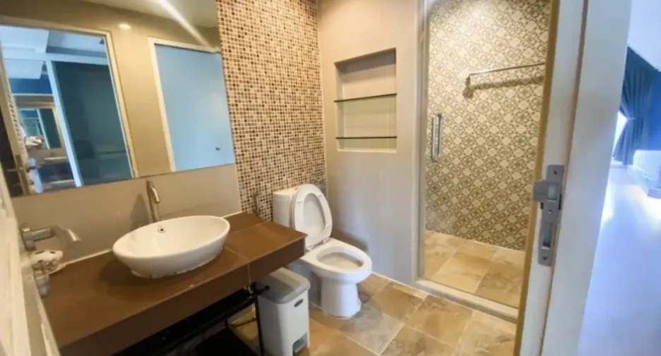 For sale 2 bedrooms townhouse in Wang Thonglang, Bangkok