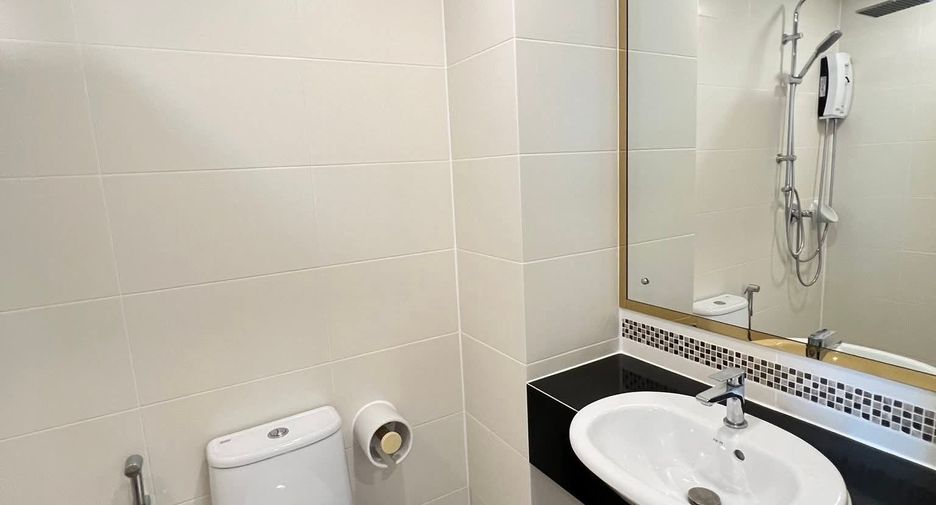 For sale 1 bed condo in Lat Phrao, Bangkok