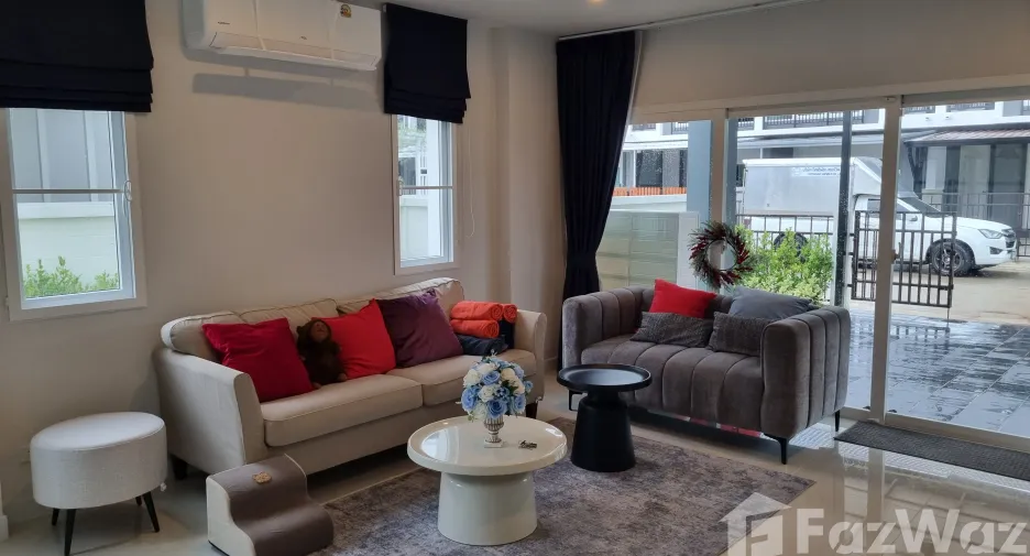 Haus zur Miete mit 3 Zimmer in Mueang Phuket, Phuket