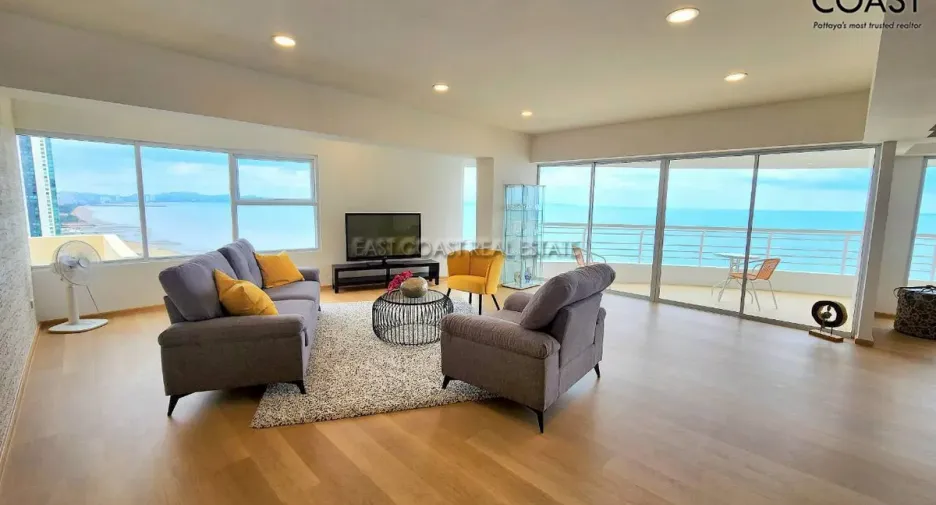 For rent 2 bedrooms condo in Jomtien, Pattaya