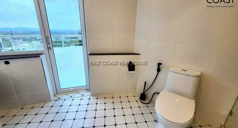 For rent 2 bedrooms condo in Jomtien, Pattaya