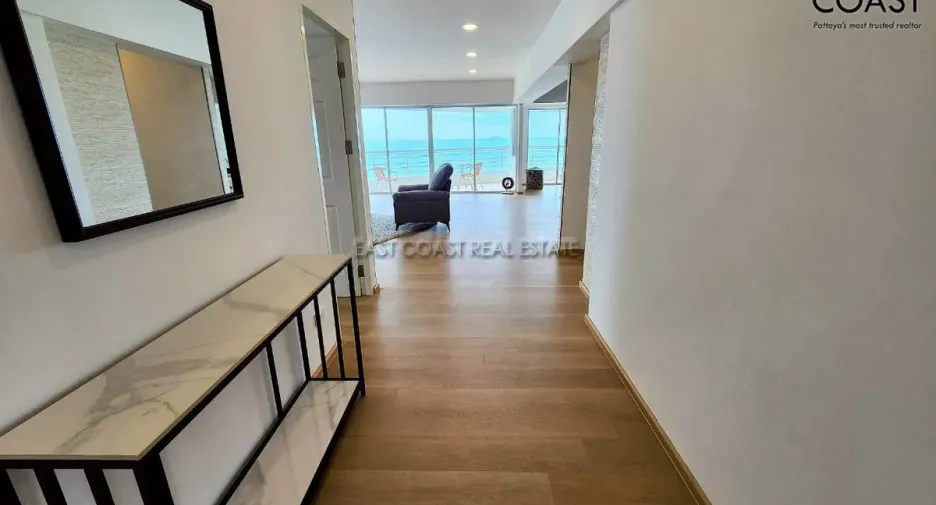 For rent 2 bedrooms condo in Jomtien, Pattaya
