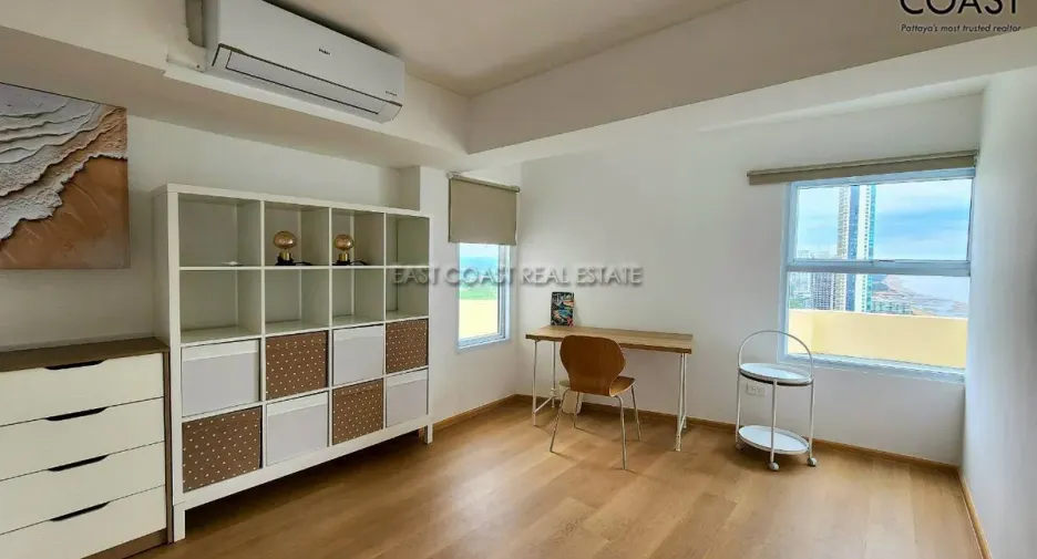 For rent 2 bedrooms condo in Jomtien, Pattaya
