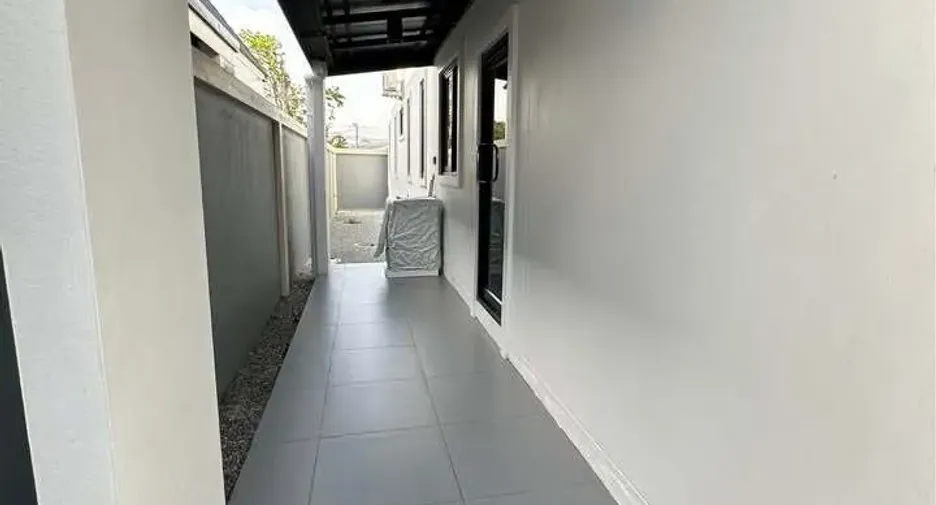 For rent 3 bedrooms villa in East Pattaya, Pattaya