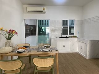Reihenhaus zum Kauf mit 3 Zimmer in Bang Phli, Samut Prakan