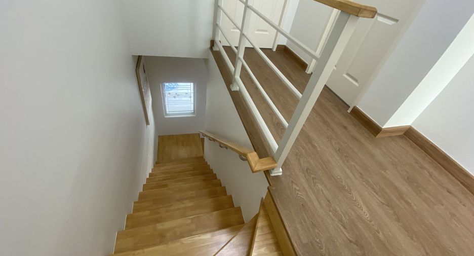For sale 3 bedrooms townhouse in Bang Phli, Samut Prakan