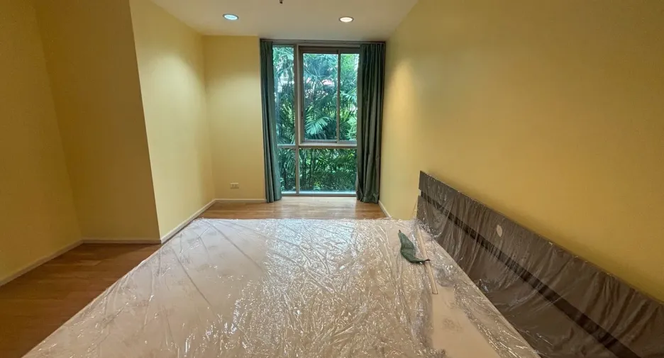 For sale and for rent 2 bedrooms condo in Sathon, Bangkok