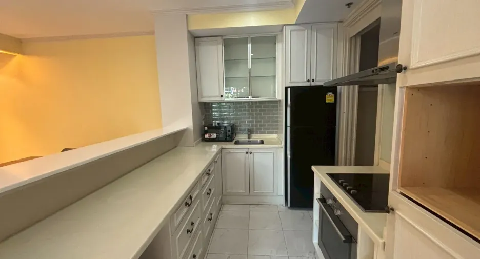 For sale and for rent 2 bedrooms condo in Sathon, Bangkok