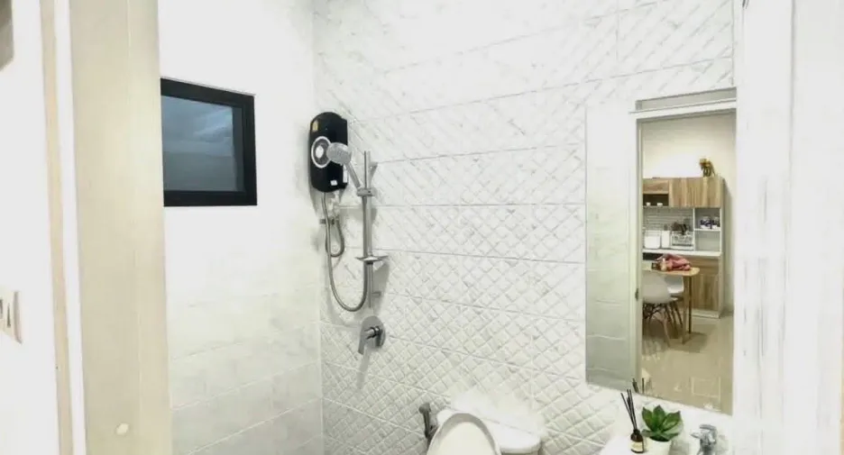 For rent 3 bedrooms house in Mueang Khon Kaen, Khon Kaen
