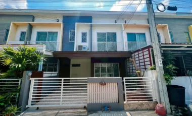 For sale 3 bedrooms townhouse in Pak Kret, Nonthaburi