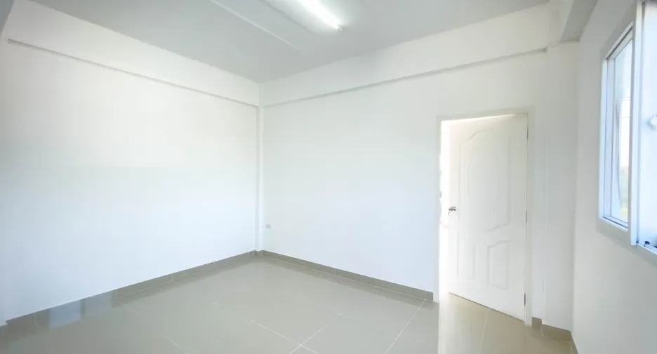 出售 2 卧室 联排别墅 在 Sam Phran, Nakhon Pathom