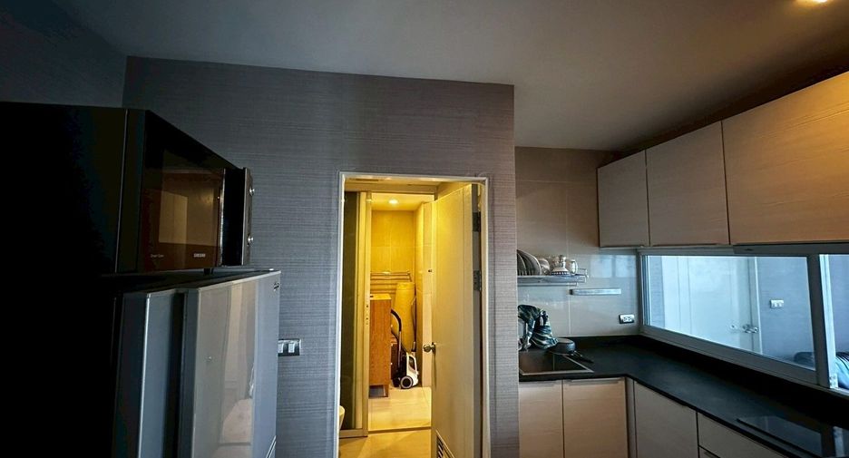 For rent 2 ベッドルーム condo in Khlong Toei, Bangkok