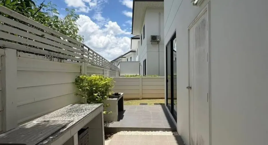 For rent 3 bedrooms house in Mueang Khon Kaen, Khon Kaen